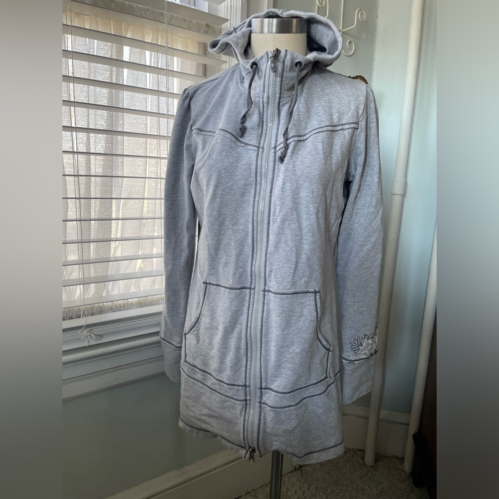 2/$30 SALE Athleta hoodie zip